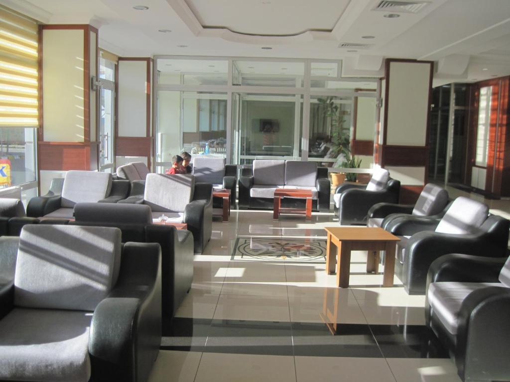 Kafkas Ari Hotel Ardahan Ngoại thất bức ảnh