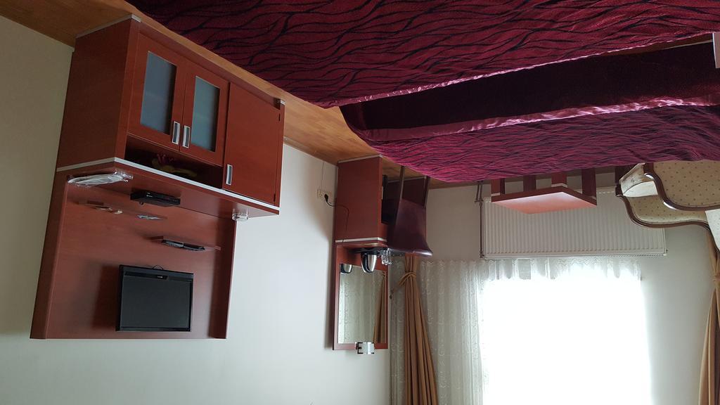 Kafkas Ari Hotel Ardahan Phòng bức ảnh