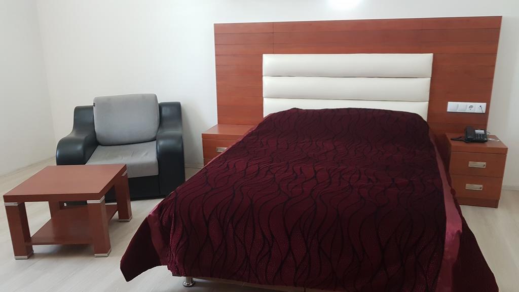 Kafkas Ari Hotel Ardahan Ngoại thất bức ảnh